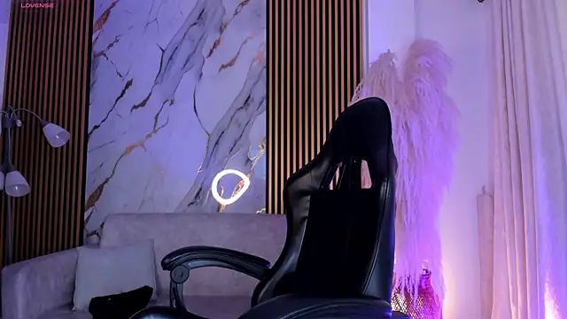 JulienSaint online show from May 2026 11:58:02 AM