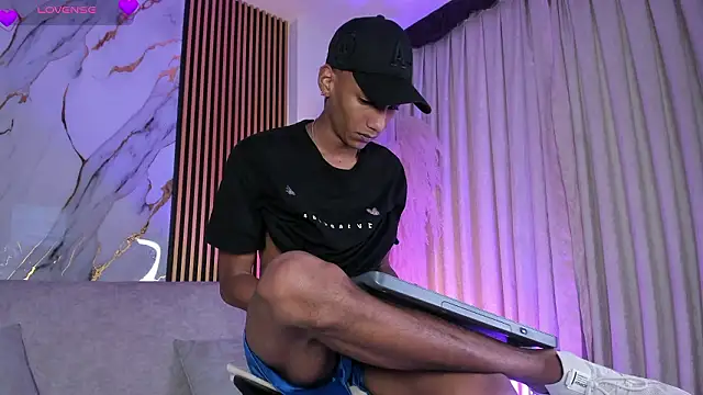 JulienSaint online show from March 2026 11:36:01 AM