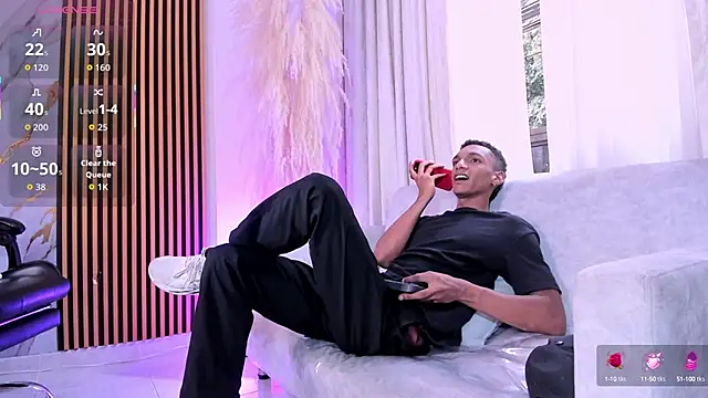 JulienSaint online show from October 2025 12:06:02 PM