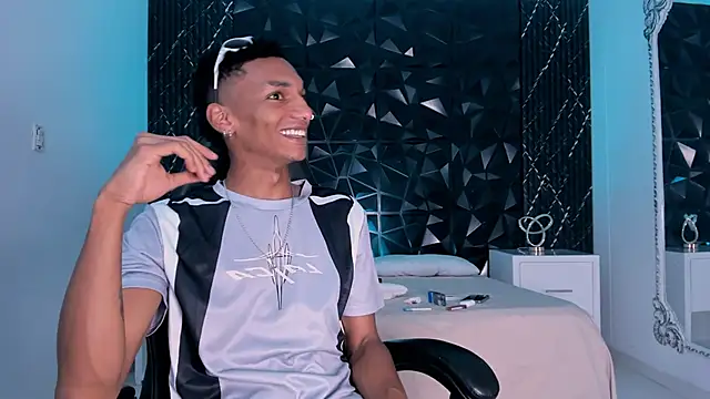 JulienSaint online show from February 2026 12:46:01 PM