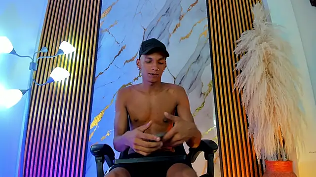 JulienSaint online show from September 2025 12:33:02 PM