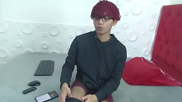 felipecams123 online show from November 2025 01:53:01 AM