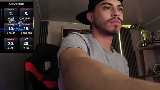 Snapshot of Bastian_MCcormick chatting on December 2025 12:27:02 PM Bastian MCcormick online show from December 2025 12:27:02 PM