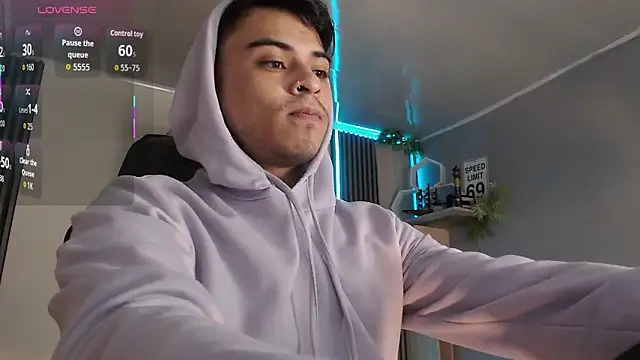 Bastian MCcormick online show from November 2025 12:09:01 PM