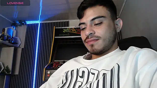 Snapshot of Bastian_MCcormick chatting on February 2026 12:55:01 PM Bastian MCcormick online show from February 2026 12:55:01 PM