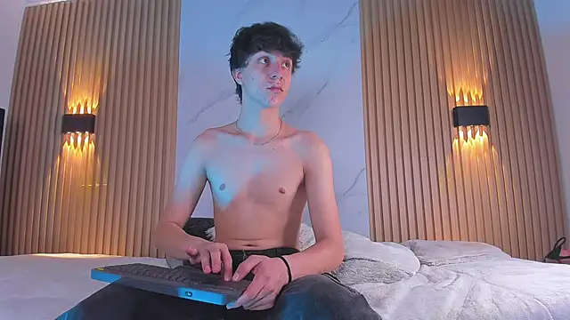 IM DAREN online show from November 2025 03:18:01 AM