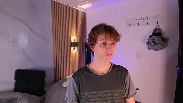 Snapshot of IM_DAREN chatting on December 2025 03:06:02 AM IM DAREN online show from December 2025 03:06:02 AM