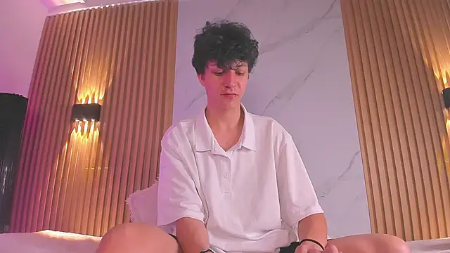 IM DAREN online show from November 2025 03:27:01 AM