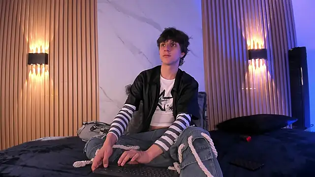 IM DAREN online show from December 2025 01:43:02 AM