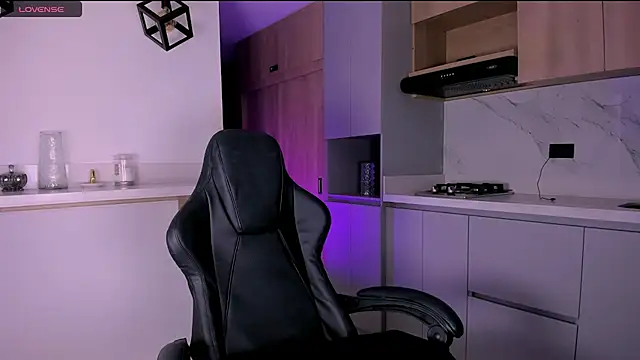 fhalon foxxxys  online show from March 2026 06:40:01 AM