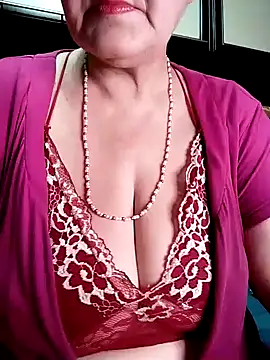 Troiavaca online show from April 2026 07:42:01 PM