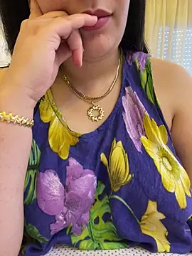 Snapshot of Bold-arabic-vibes chatting on July 2026 12:35:02 PM Bold-arabic-vibes online show from July 2026 12:35:02 PM