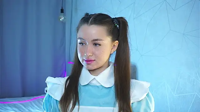 Snapshot of vvillywonka chatting on November 2025 01:55:02 AM vvillywonka online show from November 2025 01:55:02 AM