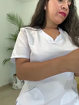 Snapshot of Ariana2017 chatting on February 2026 01:53:01 PM Ariana2017 online show from February 2026 01:53:01 PM