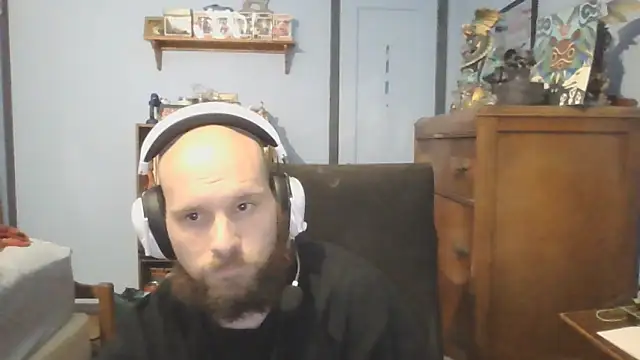 Snapshot of PDrents chatting on November 2025 10:10:01 PM PDrents online show from November 2025 10:10:01 PM