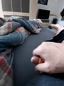 nikfu274 online show from April 2026 07:43:02 AM