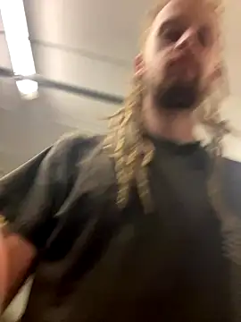 Snapshot of dikkefluit chatting on September 2025 02:56:01 AM dikkefluit online show from September 2025 02:56:01 AM