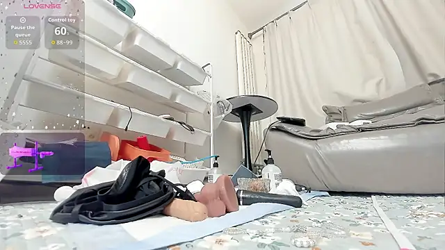 fox-yiyi online show from February 2026 08:04:02 AM