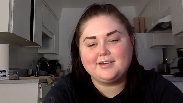 JJbaby1 online show from September 2025 07:32:02 PM