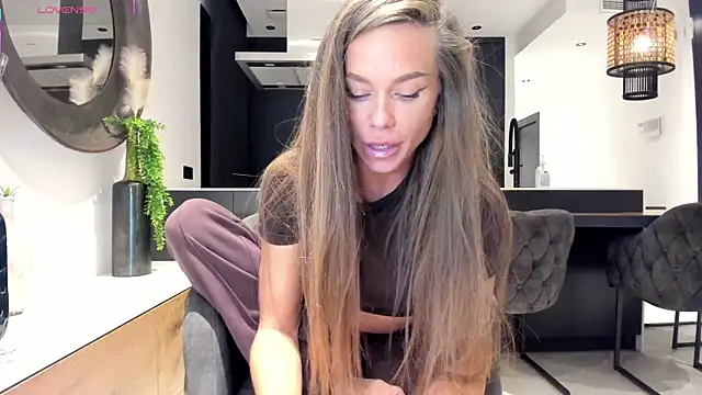 Snapshot of Kalyssy chatting on November 2025 08:19:01 PM Kalyssy online show from November 2025 08:19:01 PM