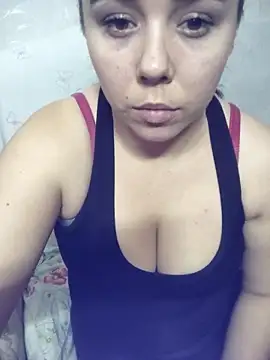 Snapshot of CutieMarine chatting on October 2025 01:20:01 PM CutieMarine online show from October 2025 01:20:01 PM