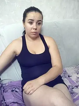 Snapshot of CutieMarine chatting on October 2025 09:33:01 AM CutieMarine online show from October 2025 09:33:01 AM