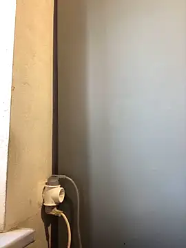 Snapshot of CutieMarine chatting on November 2025 12:49:02 PM CutieMarine online show from November 2025 12:49:02 PM