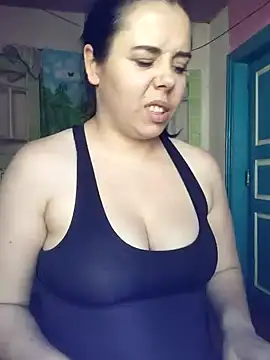 Snapshot of CutieMarine chatting on October 2025 10:45:02 AM CutieMarine online show from October 2025 10:45:02 AM