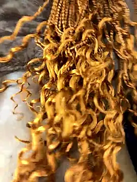 Kikie23 online show from November 2025 08:31:02 PM