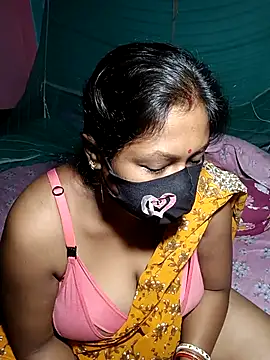 Snapshot of Hotty-rosni chatting on November 2025 12:03:01 AM Hotty-rosni online show from November 2025 12:03:01 AM