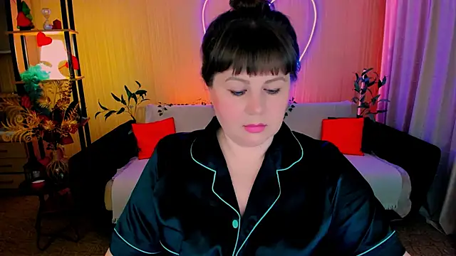 CrystaalStaar online show from April 2026 07:43:02 PM