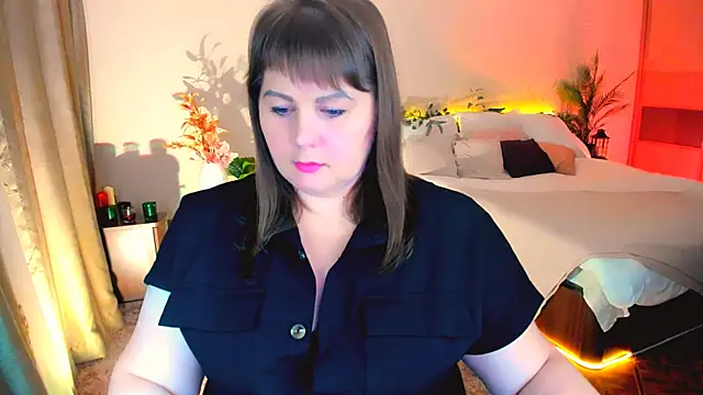 Snapshot of CrystaalStaar chatting on November 2025 08:20:02 PM CrystaalStaar online show from November 2025 08:20:02 PM