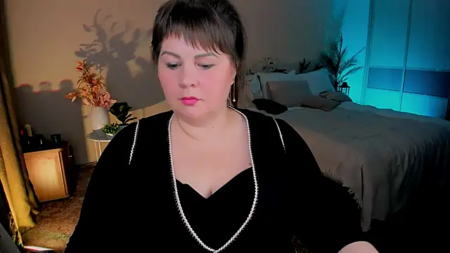 Snapshot of CrystaalStaar chatting on December 2025 08:32:02 PM CrystaalStaar online show from December 2025 08:32:02 PM