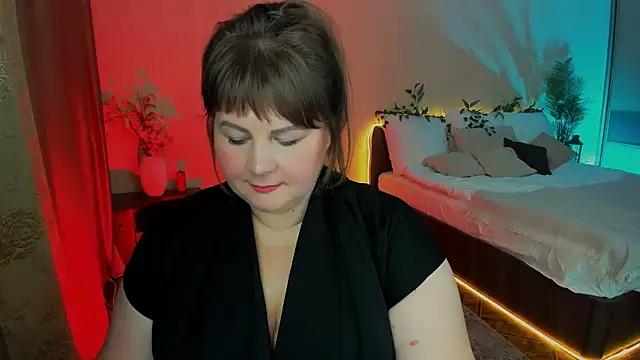 Snapshot of CrystaalStaar chatting on November 2025 07:28:02 PM CrystaalStaar online show from November 2025 07:28:02 PM