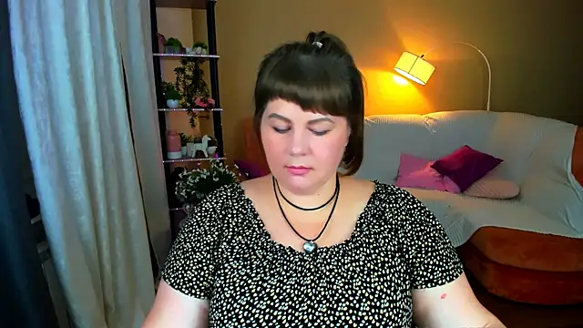 CrystaalStaar online show from September 2025 07:25:01 PM