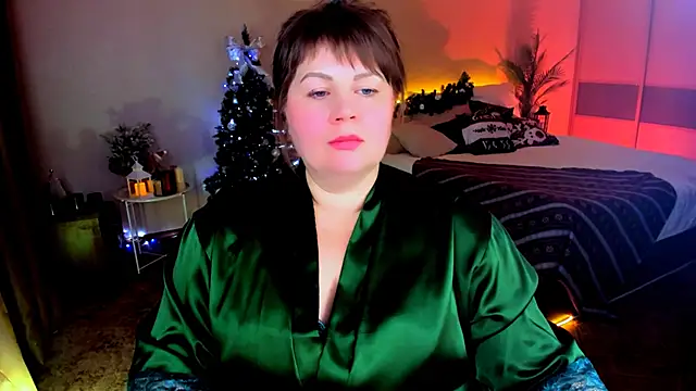 Snapshot of CrystaalStaar chatting on December 2025 08:04:02 PM CrystaalStaar online show from December 2025 08:04:02 PM