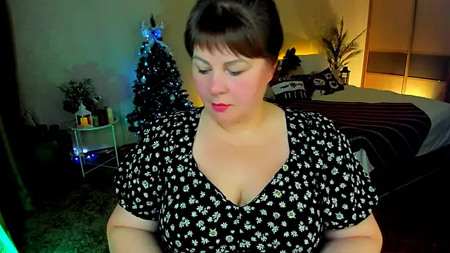 Snapshot of CrystaalStaar chatting on December 2025 08:47:01 PM CrystaalStaar online show from December 2025 08:47:01 PM