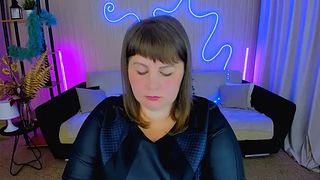 CrystaalStaar online show from September 2025 06:47:02 PM