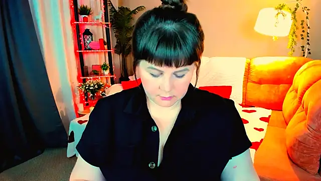 CrystaalStaar online show from April 2026 07:42:02 PM