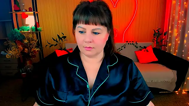 CrystaalStaar online show from April 2026 07:53:01 PM