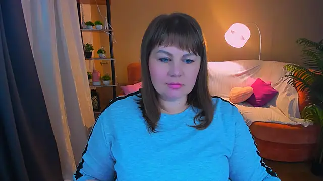 Snapshot of CrystaalStaar chatting on November 2025 07:39:02 PM CrystaalStaar online show from November 2025 07:39:02 PM