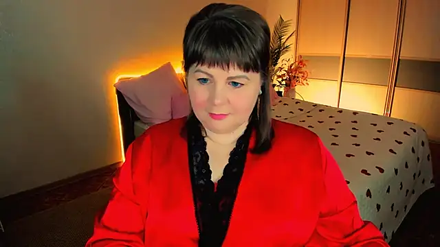 Snapshot of CrystaalStaar chatting on April 2026 08:21:01 PM CrystaalStaar online show from April 2026 08:21:01 PM