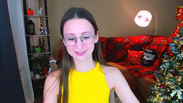 YourLovellyStory online show from December 2025 04:34:02 PM