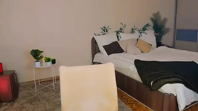 YourLovellyStory online show from January 2026 11:24:02 AM