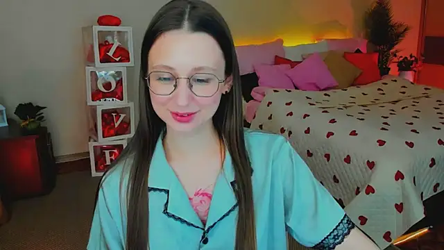 YourLovellyStory online show from February 2026 12:46:02 PM