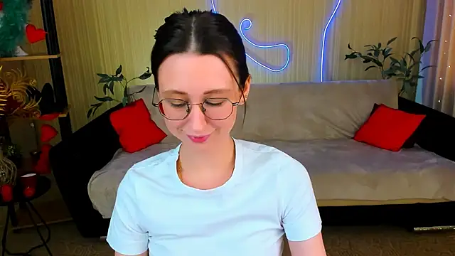 YourLovellyStory online show from July 2026 12:21:02 PM