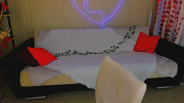 YourLovellyStory online show from March 2026 11:46:02 AM