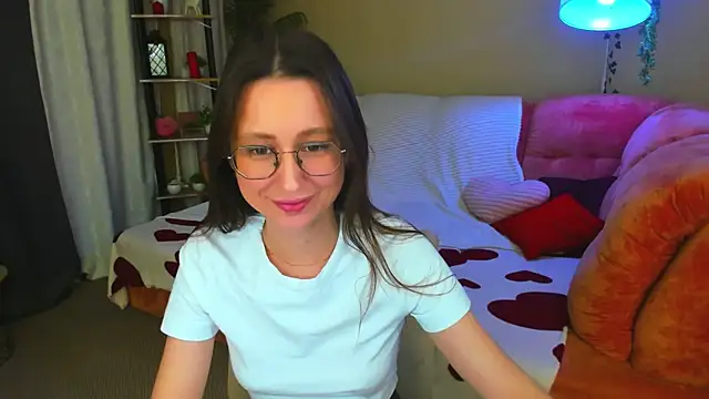 YourLovellyStory online show from July 2026 01:11:01 PM