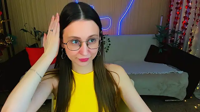 YourLovellyStory online show from March 2026 11:22:02 AM