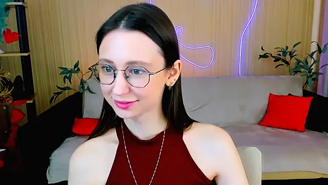 YourLovellyStory online show from June 2026 12:00:02 PM